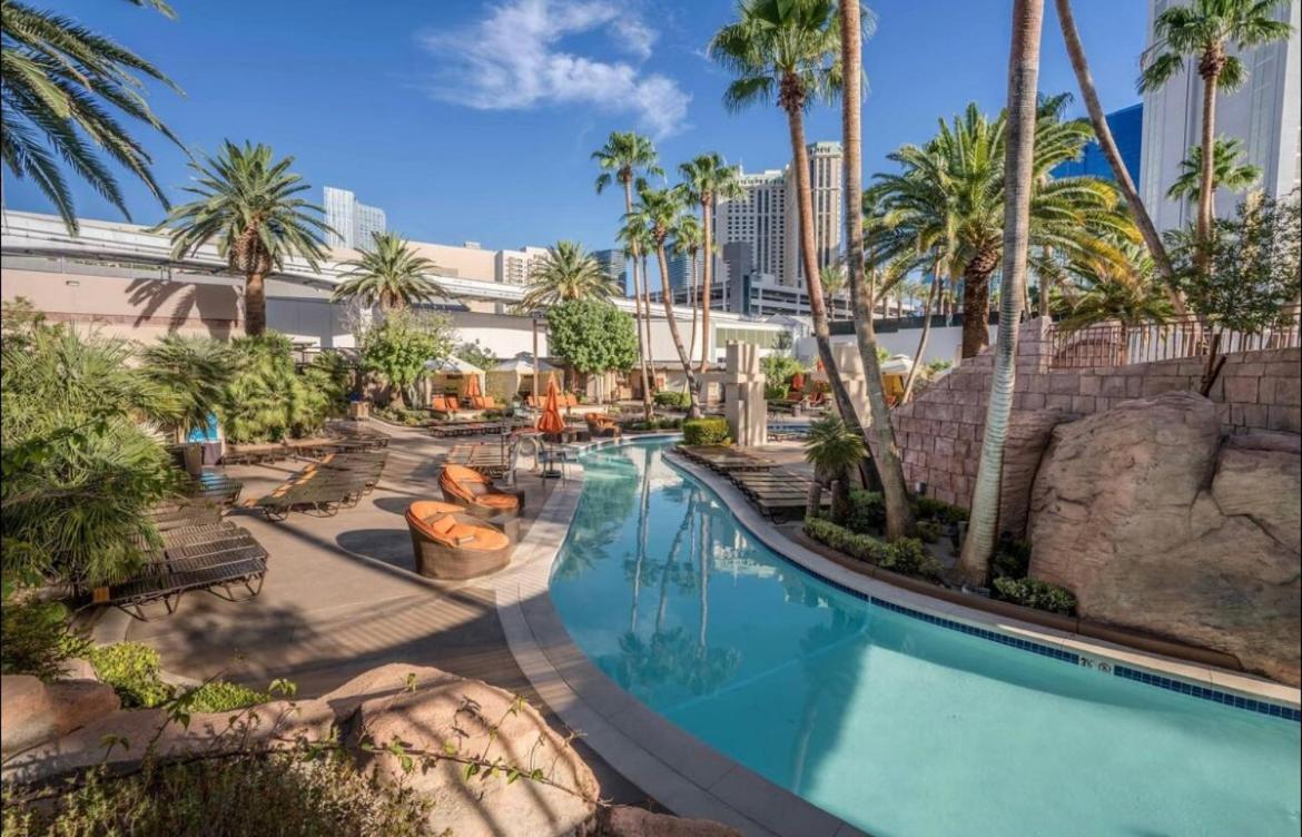 Msg Sphere View At Mgm Signature Studio Deluxe Las Vegas Exterior foto